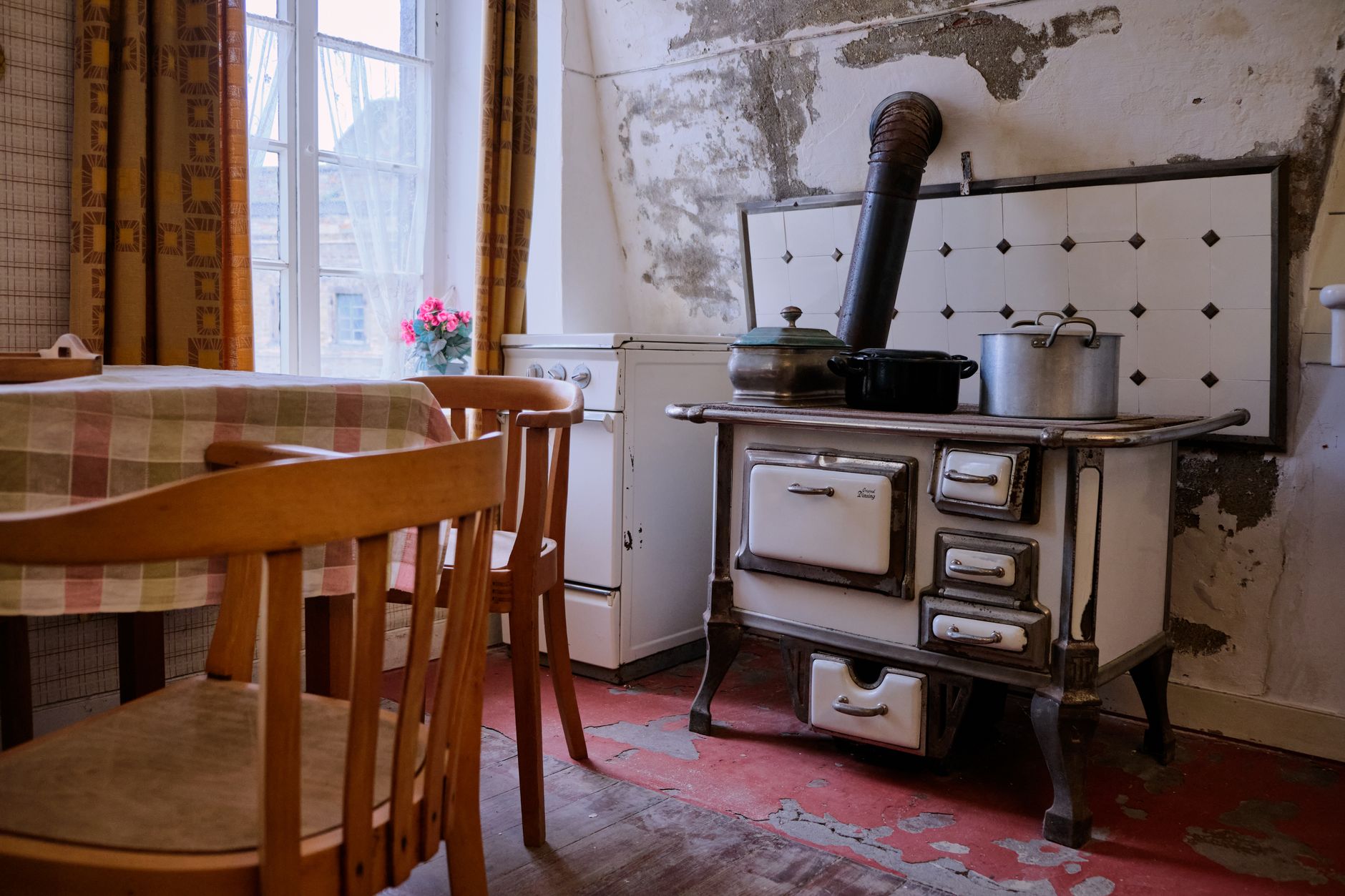 Top des poêles à bois à faible consommation pour maison durable